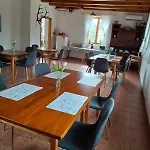 Noble's Vendeghaz B&B 3*