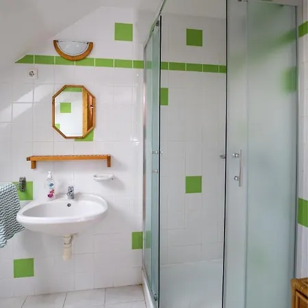 Noble's Panzió és étterem Alojamento de Acomodação e Pequeno-almoço Nemesnép